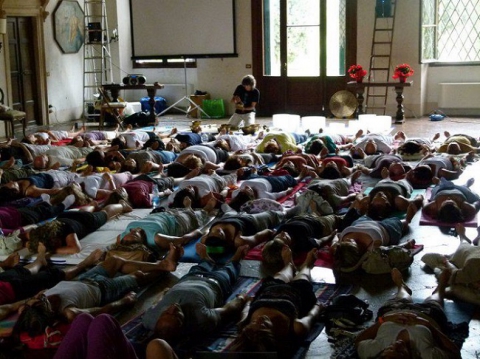 La musica che toglie stress e cefalee: quella di gong e campane tibetane